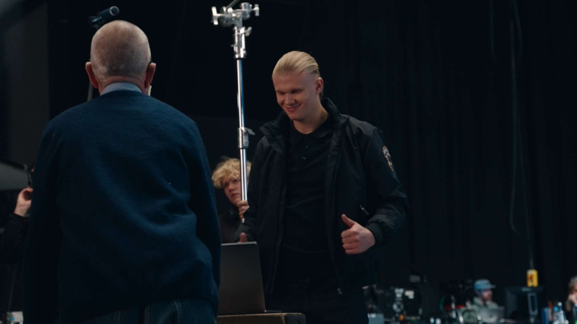 足坛占据一 足坛占据一