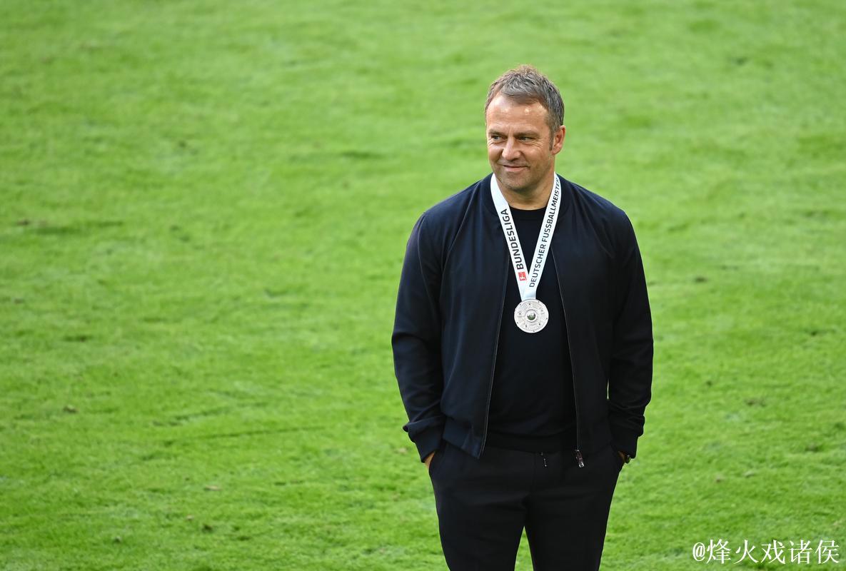 德甲年度最佳球员揭晓：莱万击败桑乔与哈弗茨荣膺桂冠